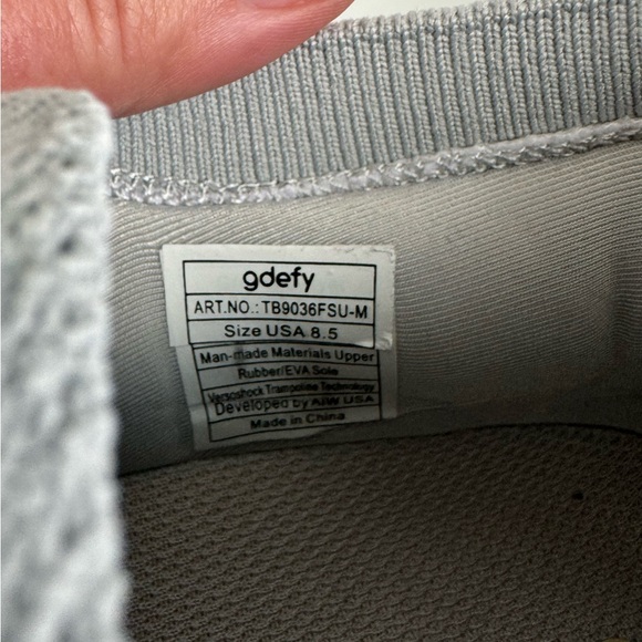 GDefy Mateem Sneakers women’s size 8.5 - Picture 5 of 8